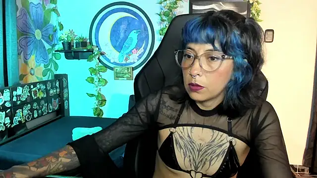Snapshot of _Tabitha_ chatting on July 31, 2026, 11:46 pm Tabitha online show from July 31, 2026, 11:46 pm