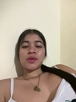 Snapshot of Kloe_zaf chatting on May 18, 2026, 6:29 am Kloe zaf online show from May 18, 2026, 6:29 am