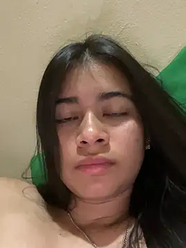 Snapshot of Kloe_zaf chatting on May 4, 2026, 4:16 am Kloe zaf online show from May 4, 2026, 4:16 am