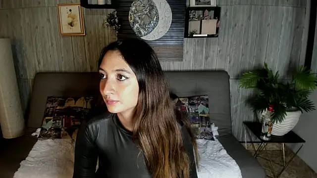 Snapshot of Alucarda666 chatting on June 6, 2026, 3:56 am Alucarda666 online show from June 6, 2026, 3:56 am