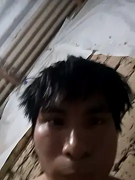 Snapshot of Damian-2006 chatting on April 7, 2026, 6:43 pm Damian-2006 online show from April 7, 2026, 6:43 pm