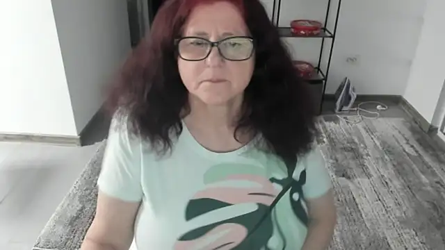 Snapshot of CatherineRowe chatting on January 28, 2025, 8:26 pm CatherineRowe online show from January 28, 2025, 8:26 pm