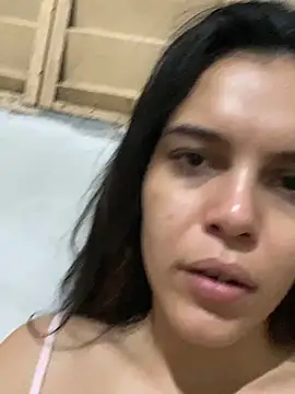 Freya1104 online show from April 13, 2026, 9:08 pm