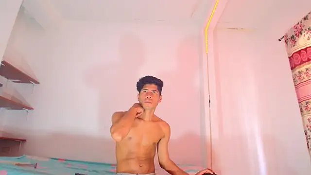 axelsexxy online show from April 10, 2026, 6:59 pm