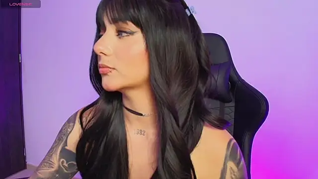 Megan jacksonn  online show from April 18, 2026, 2:25 am