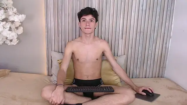 Logan Steel online show from April 11, 2026, 3:25 am