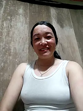 Snapshot of vanlucky2 chatting on May 26, 2026, 11:08 am vanlucky2 online show from May 26, 2026, 11:08 am