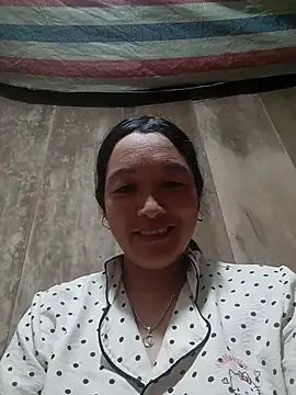 Snapshot of vanlucky2 chatting on July 1, 2026, 4:24 am vanlucky2 online show from July 1, 2026, 4:24 am