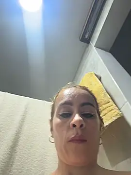 Snapshot of Natigoonzalez chatting on May 13, 2026, 2:07 am Natigoonzalez online show from May 13, 2026, 2:07 am