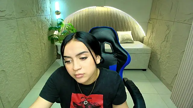 mel r online show from April 18, 2026, 3:09 am