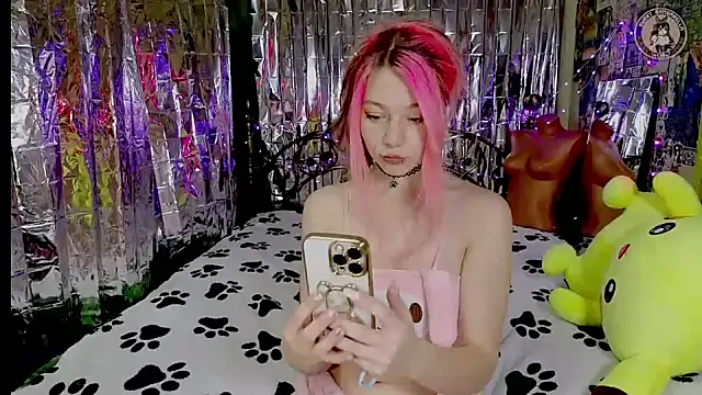 Sansarella online show from December 6, 2024, 6:00 pm