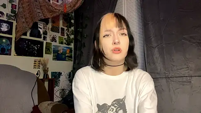 AllegraStaffieri online show from April 8, 2026, 9:16 pm