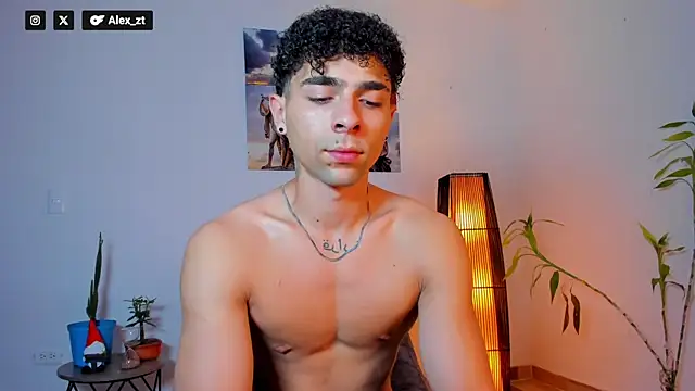 Snapshot of Alex_zt7 chatting on July 10, 2026, 5:02 pm Alex zt7 online show from July 10, 2026, 5:02 pm