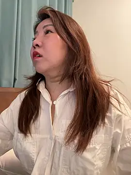 yhan1314 online show from April 9, 2026, 6:04 am