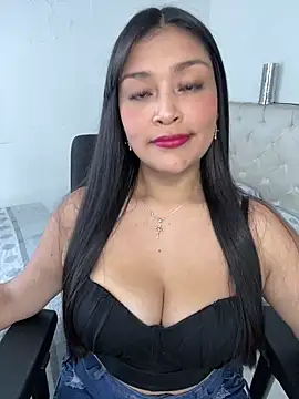 Simplemente Aurora online show from May 28, 2026, 6:25 pm