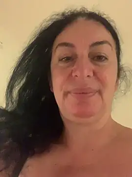 Lizzaa80 online show from July 17, 2026, 8:06 pm