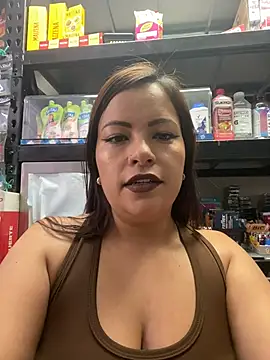 MIA ROSSEEE online show from May 23, 2026, 1:32 pm