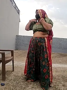 Snapshot of bhabhi-lovely chatting on April 14, 2026, 12:21 pm bhabhi-lovely online show from April 14, 2026, 12:21 pm