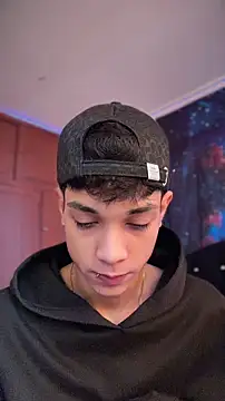 RoughDiamond  online show from April 19, 2026, 1:12 pm