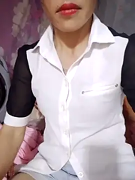  Lyly pussy  online show from April 9, 2026, 10:21 am