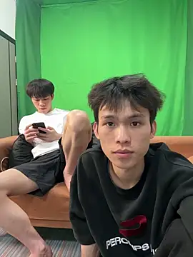 Snapshot of titi-999 chatting on April 11, 2026, 8:51 am titi-999 online show from April 11, 2026, 8:51 am