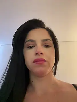 LOUISEE   online show from April 29, 2026, 10:52 am