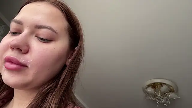 Snapshot of SofiaElents chatting on April 12, 2026, 10:18 am SofiaElents online show from April 12, 2026, 10:18 am