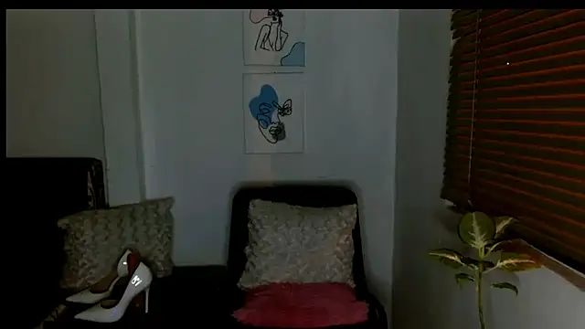 Snapshot of alisonnturbay chatting on June 21, 2026, 3:23 am alisonnturbay online show from June 21, 2026, 3:23 am