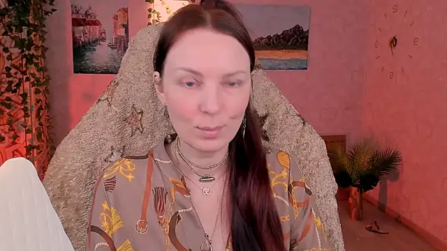 Snapshot of LanaRadiance chatting on May 7, 2026, 7:34 am LanaRadiance online show from May 7, 2026, 7:34 am