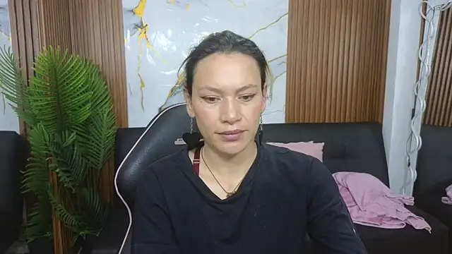 alonddra tay online show from June 8, 2026, 11:33 am