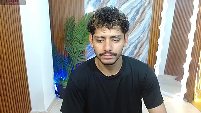 Snapshot of milo_tay chatting on April 11, 2026, 2:52 am milo tay online show from April 11, 2026, 2:52 am