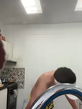 smarinloch online show from April 18, 2026, 3:58 pm