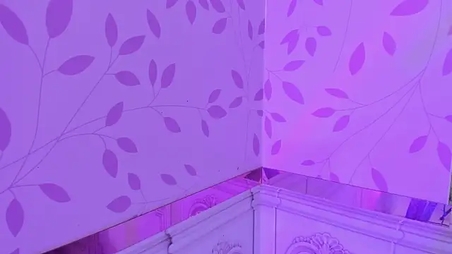 alisha desire online show from April 21, 2026, 1:42 am