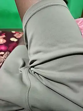 TamiliD1 online show from April 10, 2026, 2:07 am