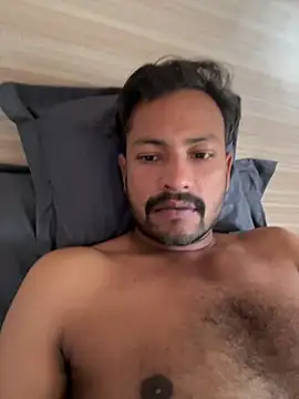 Snapshot of newdelhiBOY_ chatting on June 7, 2026, 7:35 am newdelhiBOY online show from June 7, 2026, 7:35 am