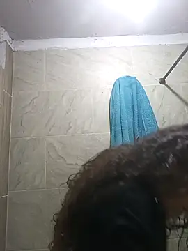 angelplu online show from April 15, 2026, 6:45 pm