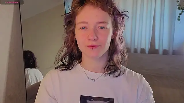 Ricki Bloom online show from June 7, 2026, 1:11 am