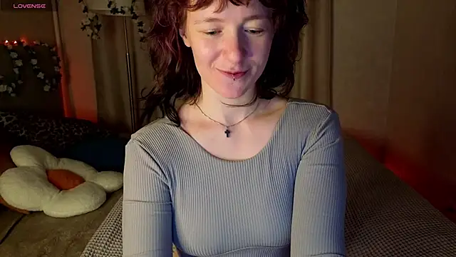 Ricki Bloom online show from May 11, 2026, 2:45 pm
