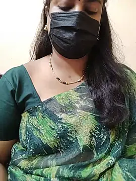 Stephaniee27 online show from May 29, 2026, 7:03 am