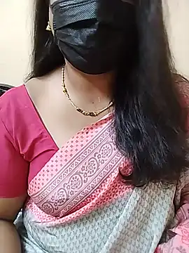 Stephaniee27 online show from May 26, 2026, 6:33 am