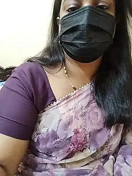 Stephaniee27 online show from July 21, 2026, 11:00 am