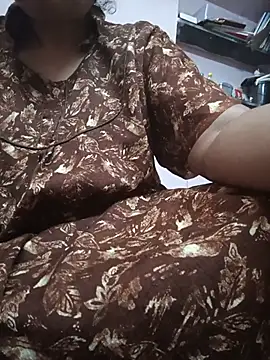 Tamilaunty35 online show from June 30, 2026, 4:56 am