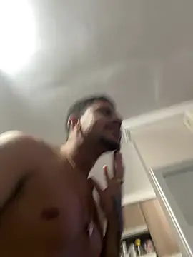 Snapshot of Hotberryofc chatting on April 12, 2026, 12:03 am Hotberryofc online show from April 12, 2026, 12:03 am