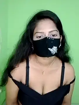 Snapshot of black-woman chatting on April 29, 2026, 5:30 pm black-woman online show from April 29, 2026, 5:30 pm