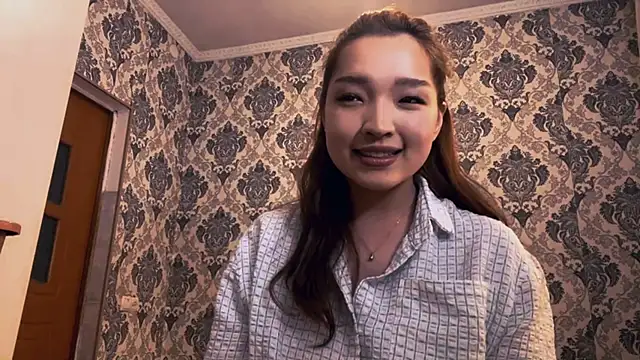 CordieCarone online show from April 12, 2026, 10:29 am