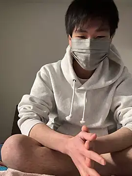 kurage164 online show from April 15, 2026, 3:49 pm