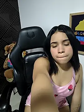 Tatiana Flame69 online show from April 13, 2026, 8:57 pm