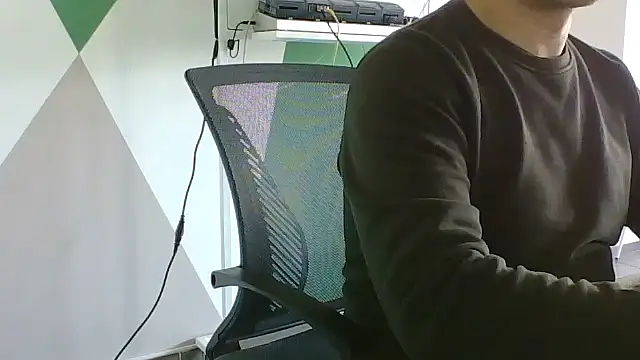 brunosso85ita online show from April 17, 2026, 7:44 am