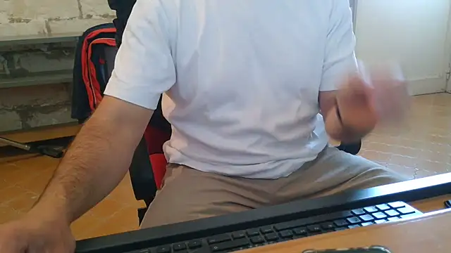 brunosso85ita online show from April 21, 2026, 7:15 am