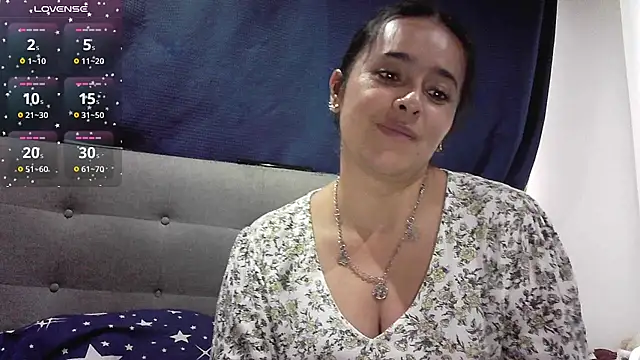 Snapshot of Estefany-magic chatting on August 3, 2026, 1:39 pm Estefany-magic online show from August 3, 2026, 1:39 pm
